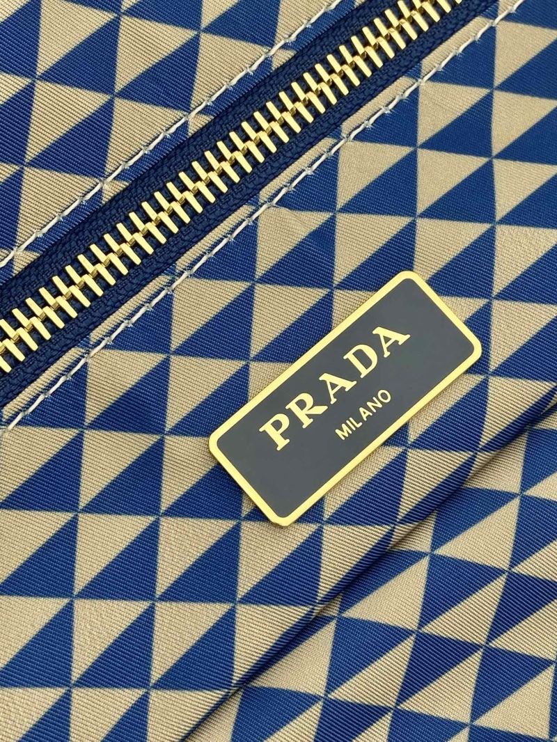 Pra*a tote bags